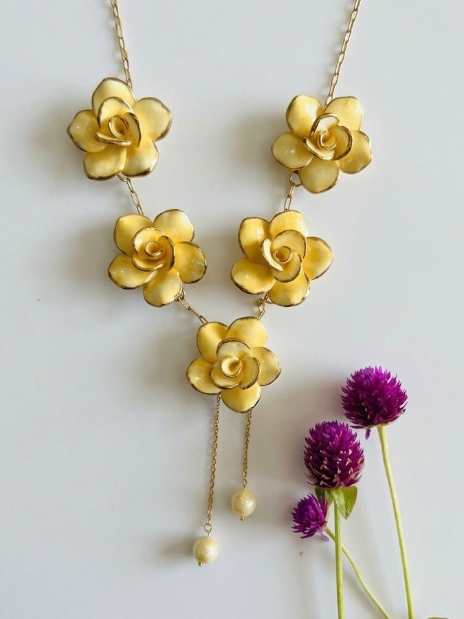 Uma Handmade Porcelain Necklace