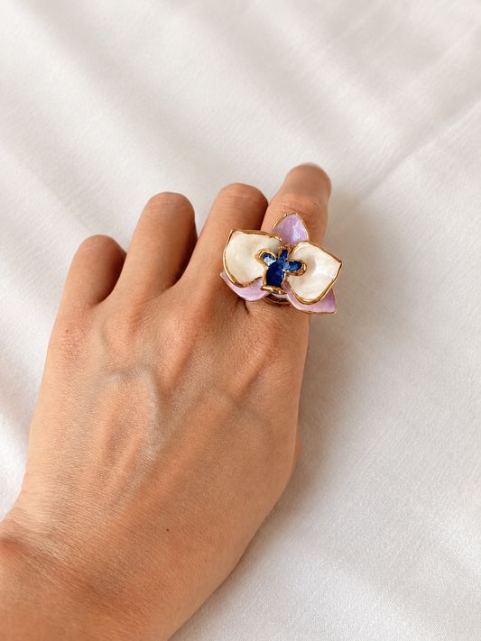 Noor Iridescent Handmade Porcelain Ring